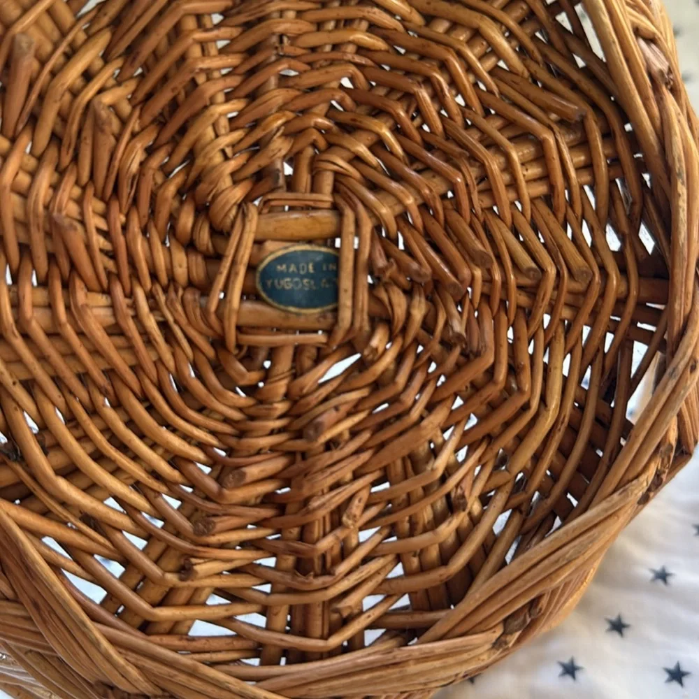 Vintage Yugoslavian Wicker 9.5” Rustic Rattan Round Hand Woven Fruit Basket